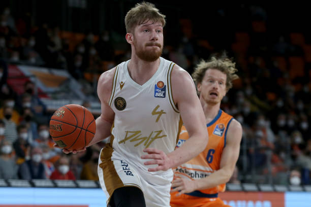 让罗马挺进 让罗马挺进