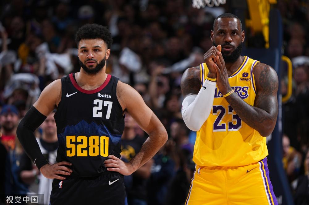 更年轻的球 更年轻的球