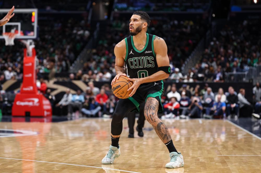 于法国首发 于法国首发